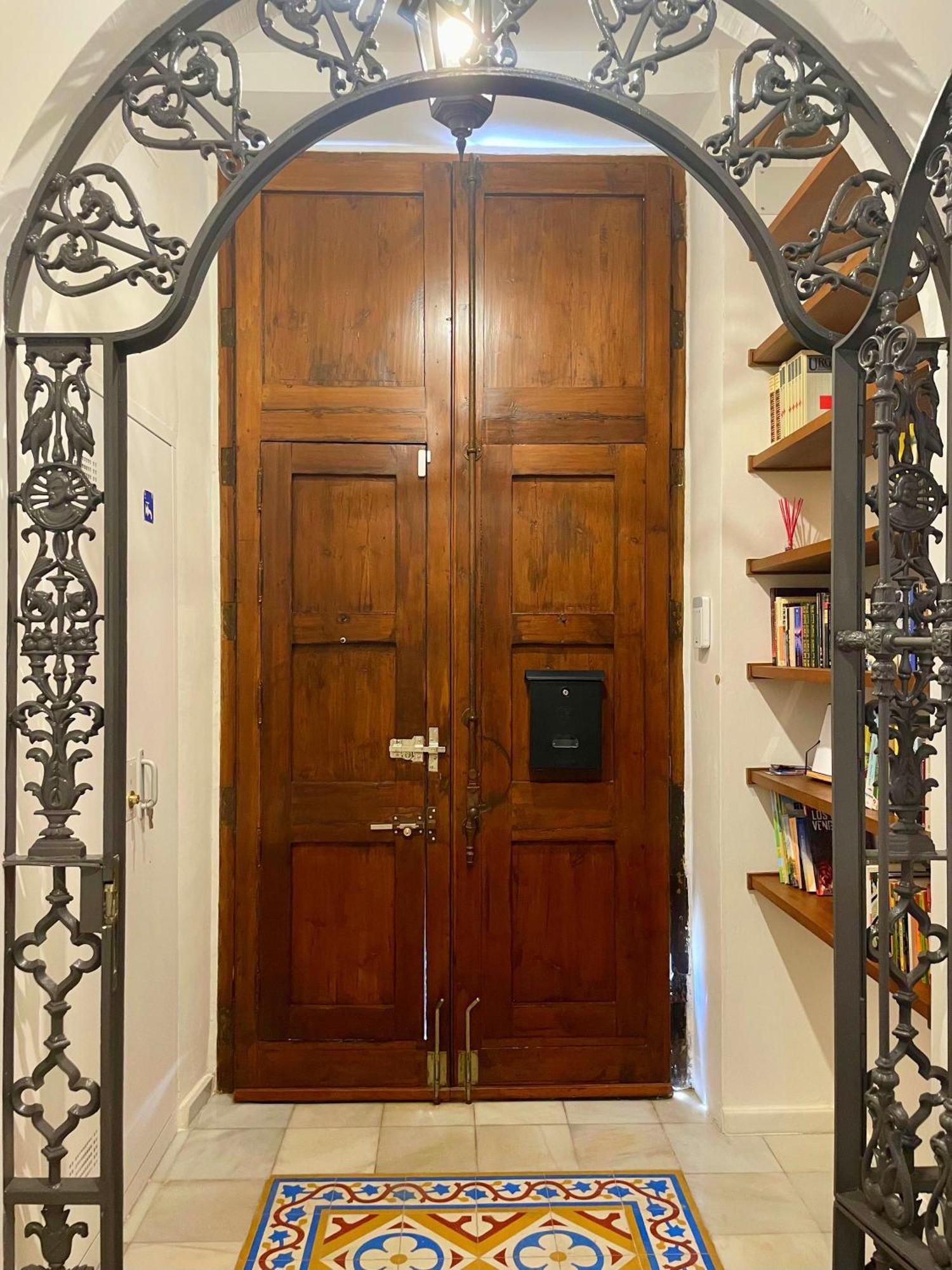 Piso Con Patio, 3 Habitaciones, En La Goleta Málaga Exterior foto